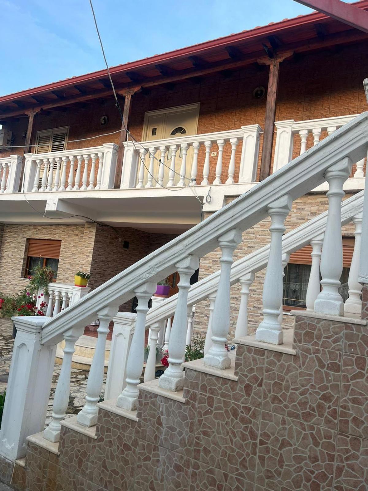فندق Nori House فلورا المظهر الخارجي الصورة
