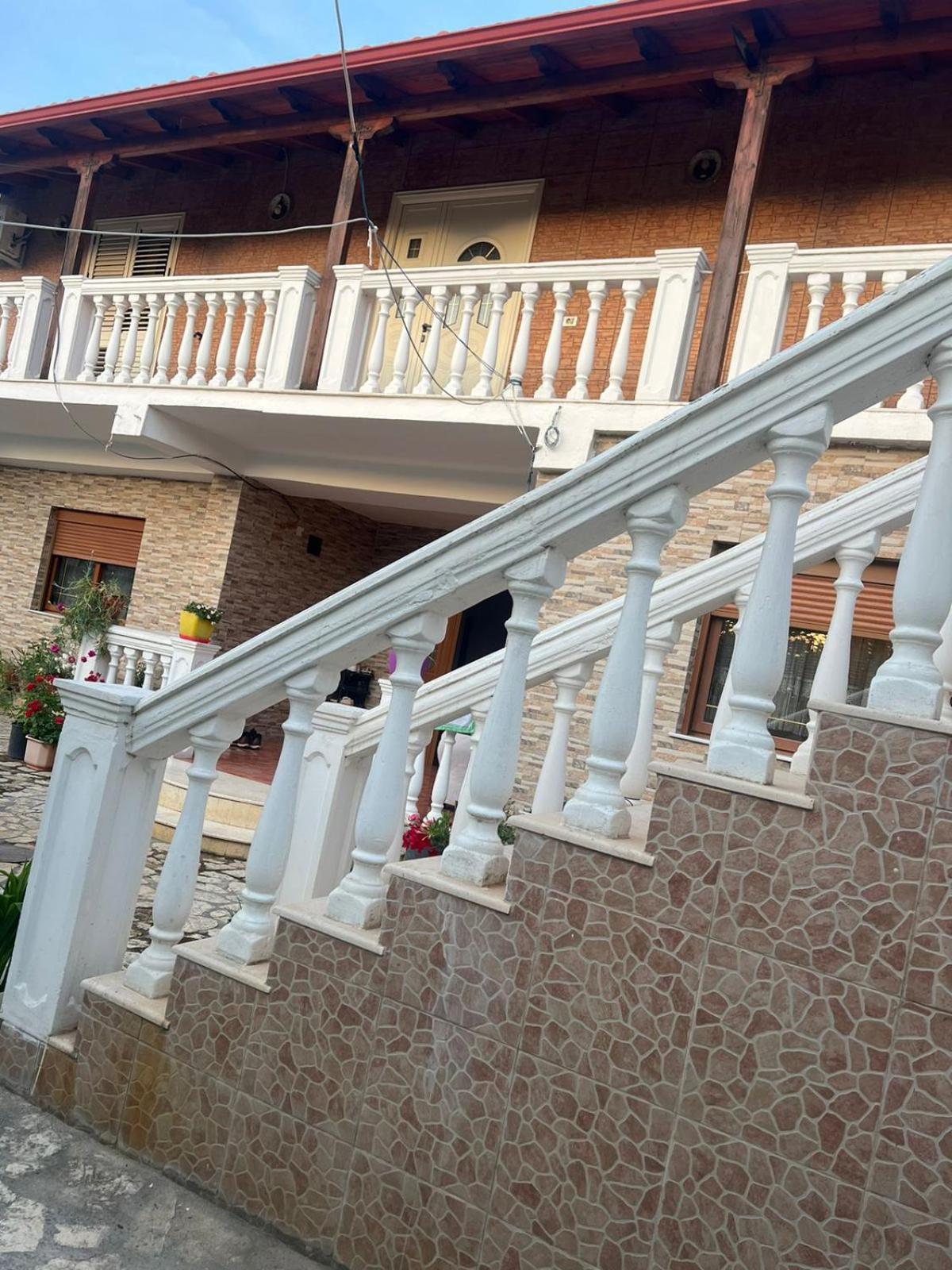 فندق Nori House فلورا المظهر الخارجي الصورة